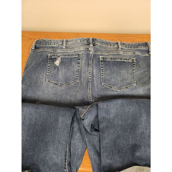 Torrid 24T denim jeans. Measures approx 44w x 30 Inseam x 12 rise. Has a cut hem - Picture 9 of 9